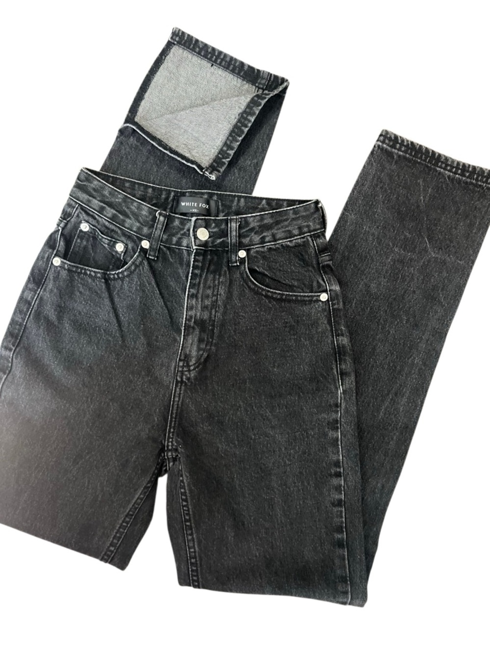 White Fox high rise straight leg mom jeans Size XS (2-24)